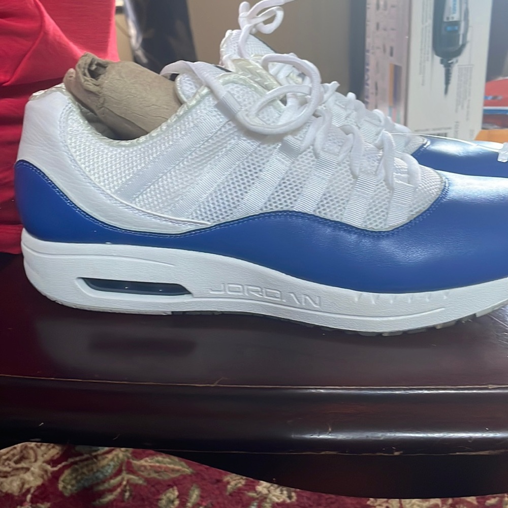 Mens Jordan sneakers